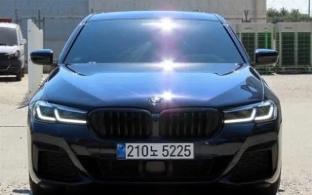 인천법원경매자동차 5시리즈 (G30) 520i M 스포츠 매물 사진 11 - 2022/05 60,030km