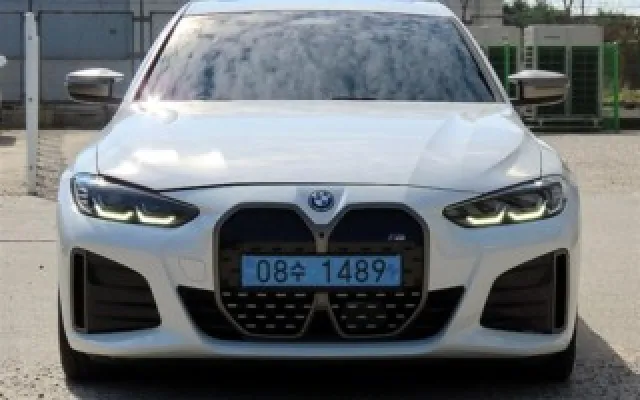 인천법원경매자동차 i4 M50 매물 사진 15 - 2023/08 55,521km