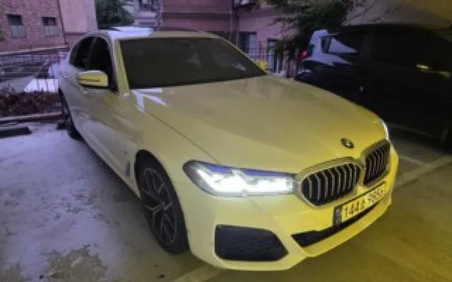 인천법원경매자동차 5시리즈 (G30) 530i xDrive M 스포츠 매물 사진 18 - 2022/10 61,315km