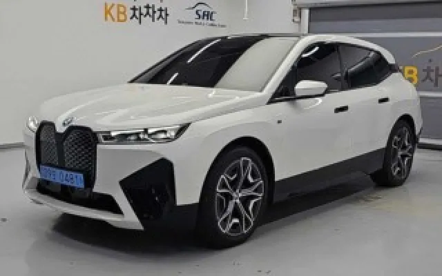 인천법원경매자동차 iX M60 매물 사진 1 - 2023/11 38,579km