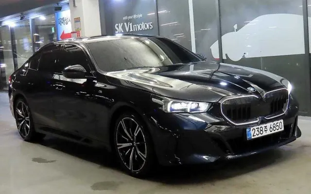 인천법원경매자동차 5시리즈 (G60) 530i xDrive 매물 사진 6 - 2025/03 30,269km