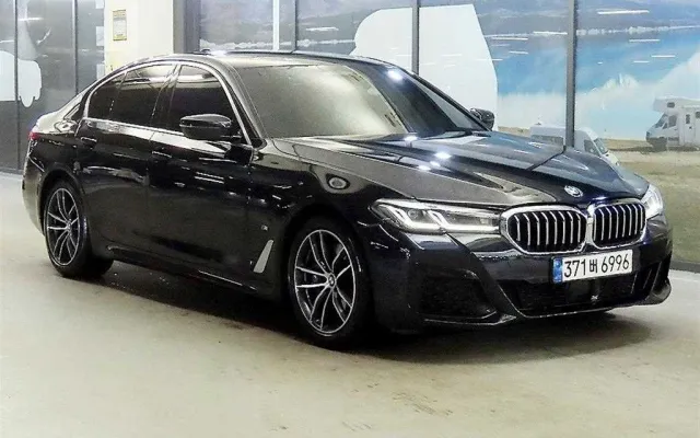 인천법원경매자동차 5시리즈 (G30) 520i M 스포츠 매물 사진 3 - 2022/07 41,999km